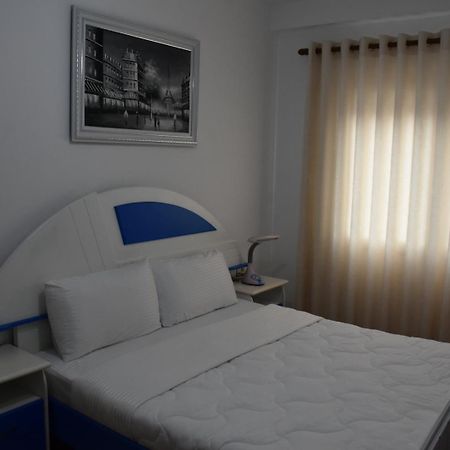 Leo Apartment Пермети Экстерьер фото