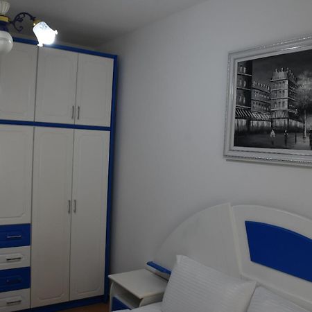 Leo Apartment Пермети Экстерьер фото