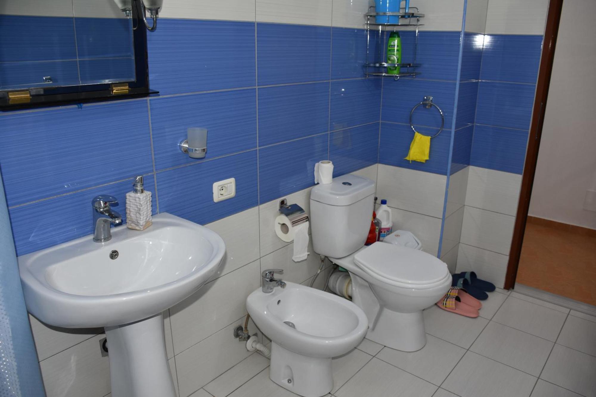 Leo Apartment Пермети Экстерьер фото