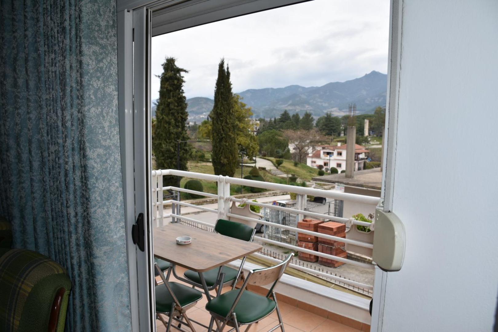 Leo Apartment Пермети Экстерьер фото
