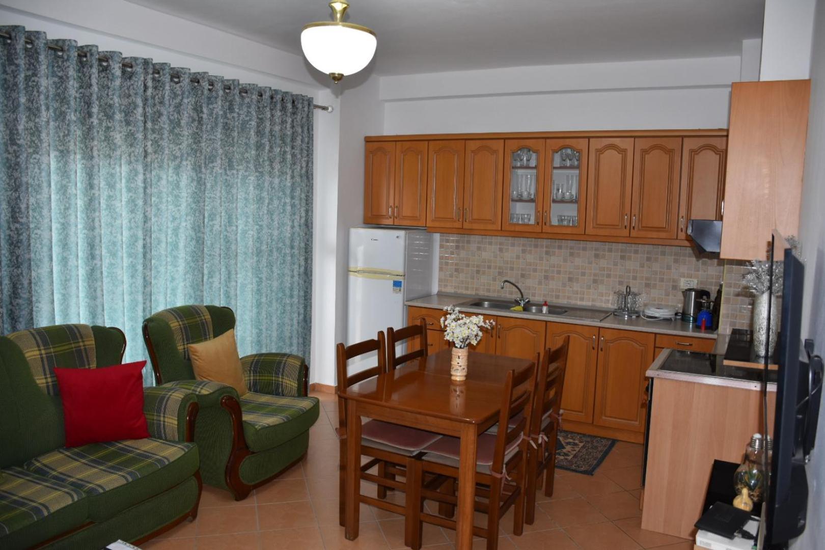 Leo Apartment Пермети Экстерьер фото